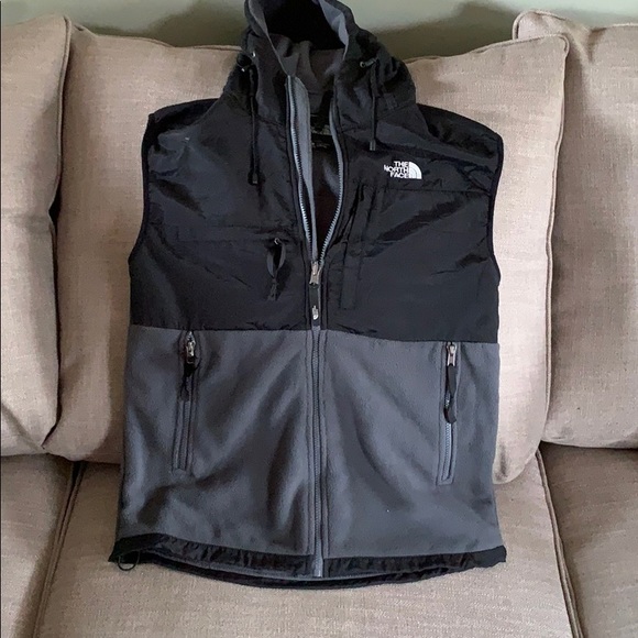 The North Face Jackets & Blazers - 🆕The North Face Fleece Vest
